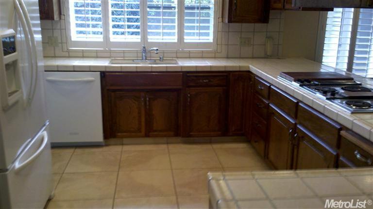 839 Monticello Ln, Manteca, CA 95336 photo 4