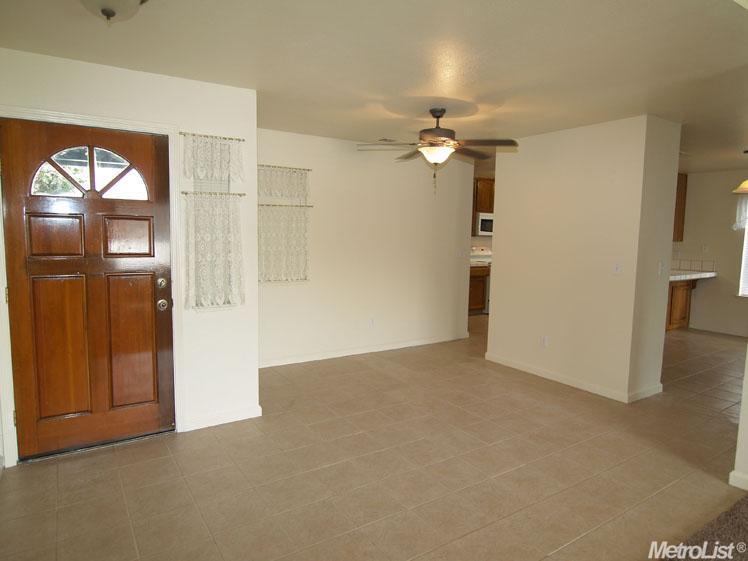 1580 Heathernoel Way, Turlock, CA 95382 photo 4