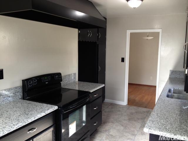 412 Severin Ave, Modesto, CA 95354 photo 5
