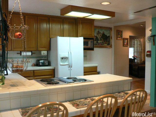 4625 Ravenwood Ave, Sacramento, CA 95821 photo 6