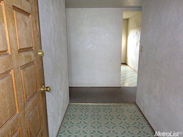 2205 Dupre Dr, Ceres, CA 95307 photo 4