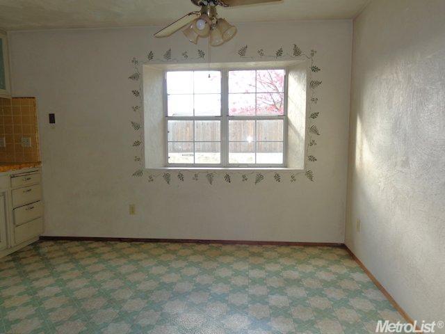2205 Dupre Dr, Ceres, CA 95307 photo 9