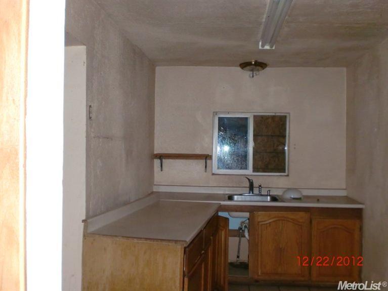 929 Alamo Ave, Modesto, CA 95351 photo 4