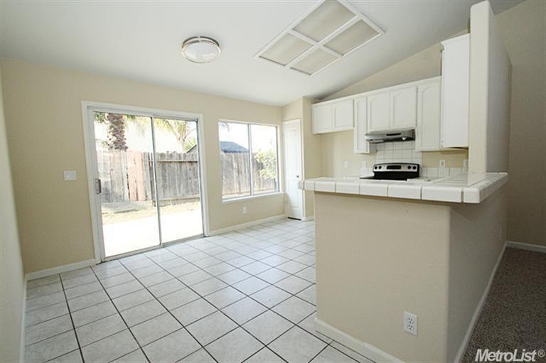 1621 Brookhaven Dr, Newman, CA 95360 photo 7