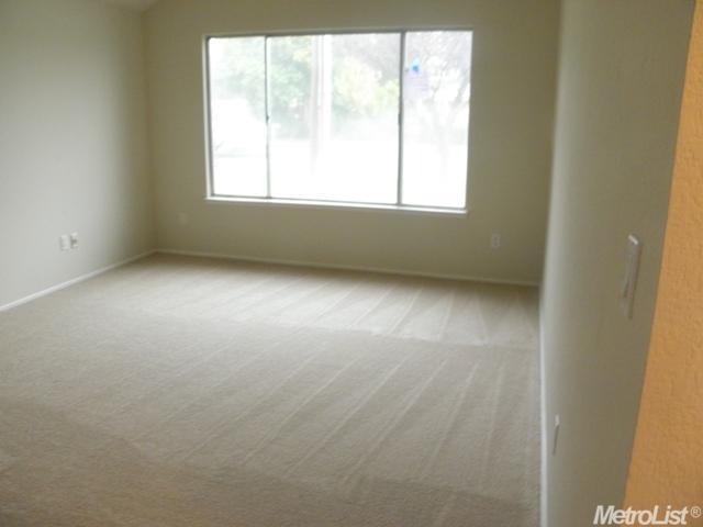 3075 N Walnut Rd, Turlock, CA 95382 photo 4