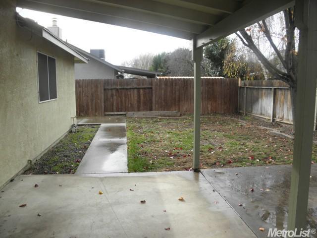 3075 N Walnut Rd, Turlock, CA 95382 photo 2