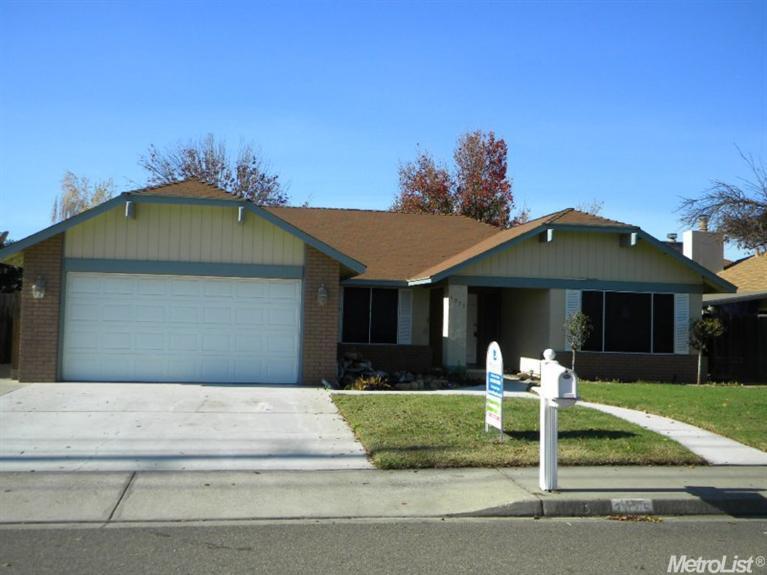 3075 N Walnut Rd, Turlock, CA 95382 photo 1