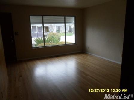 1813 Robert St, Lodi, CA 95242 photo 4