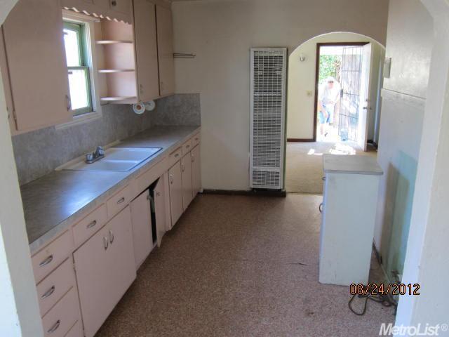 313 Kerr Ave, Modesto, CA 95354 photo 2
