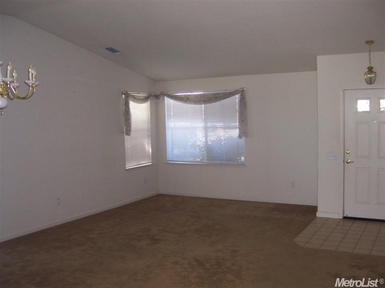 1912 Destiny Way, Modesto, CA 95356 photo 4