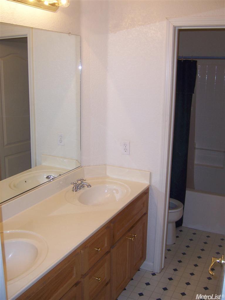 1912 Destiny Way, Modesto, CA 95356 photo 9
