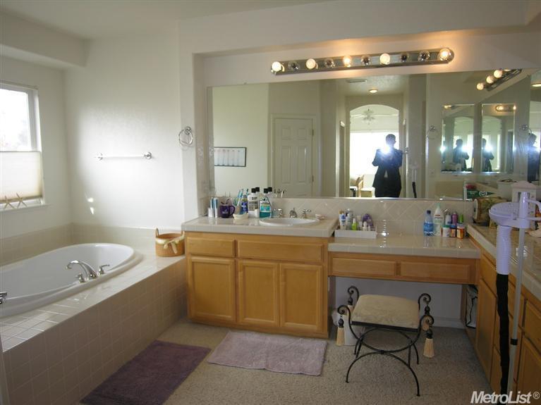 5328 Rogers St, Davis, CA 95618 photo 8