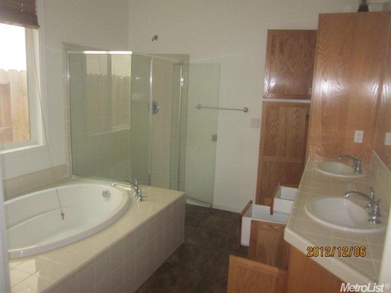 3224 Coho Dr, Modesto, CA 95355 photo 4