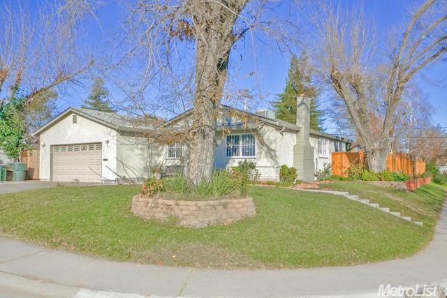 8961 Custer Ave, Orangevale, CA 95662 photo 2