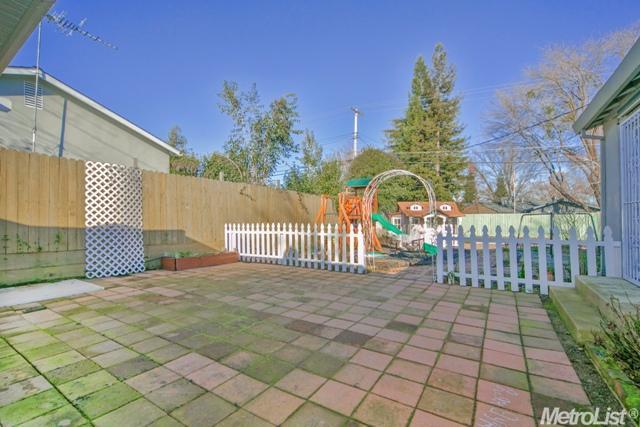8961 Custer Ave, Orangevale, CA 95662 photo 4