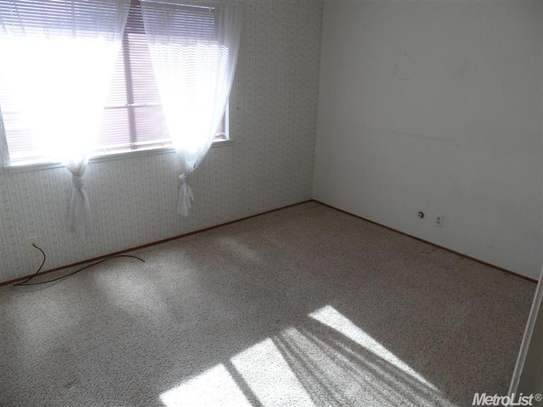 6319 Madison Ave, Carmichael, CA 95608 photo 12
