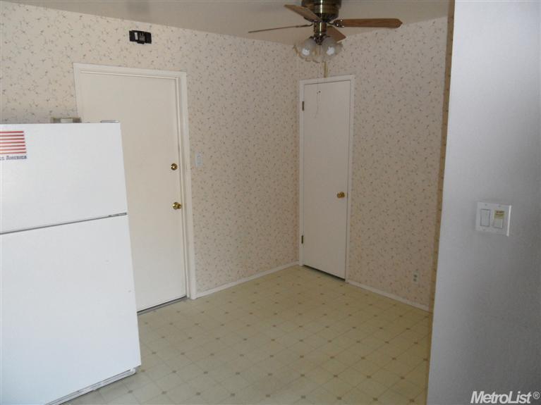 6319 Madison Ave, Carmichael, CA 95608 photo 4