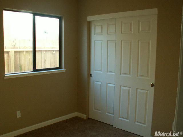 1425 W 4th St, Ripon, CA 95366 photo 9