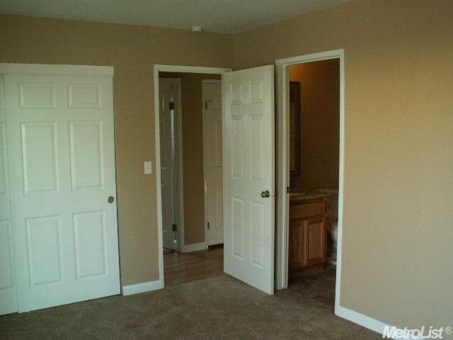 1425 W 4th St, Ripon, CA 95366 photo 10