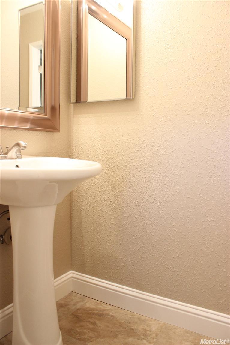 515 E Peerless Way #12, Tracy, CA 95376 photo 8