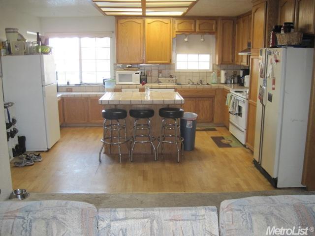 4813 Mountain View Rd, Hughson, CA 95326 photo 4