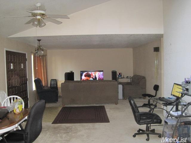 4813 Mountain View Rd, Hughson, CA 95326 photo 3