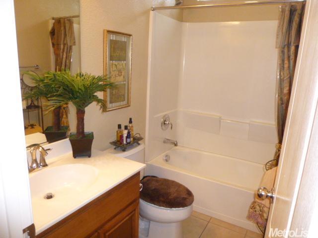 2308 Kiska Dr, Modesto, CA 95355 photo 4