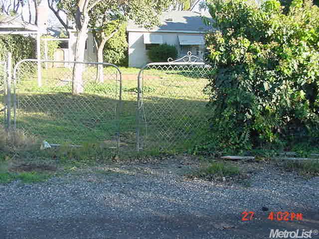 703 Laurel Ave, Gustine, CA 95322 photo 20