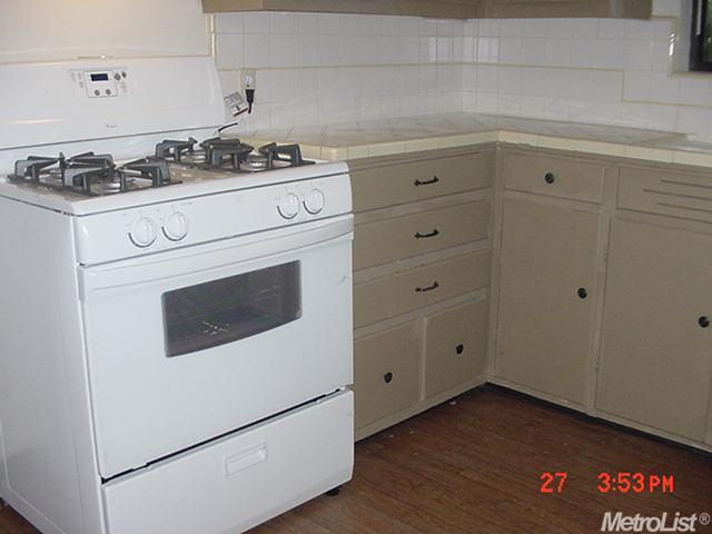 703 Laurel Ave, Gustine, CA 95322 photo 5