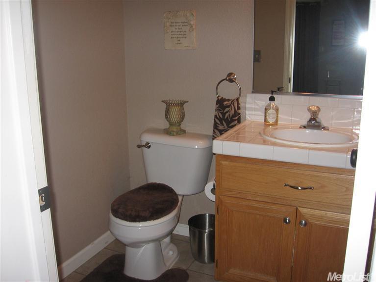 1421 Sandy Ct, Modesto, CA 95355 photo 7