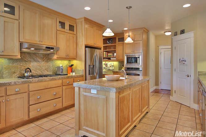 3811 Halcon Pl, Davis, CA 95618 photo 4