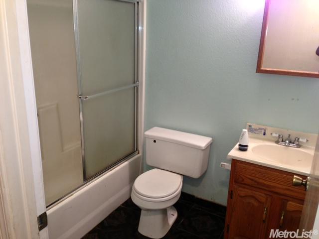 408 Laurel Ave, Modesto, CA 95351 photo 4