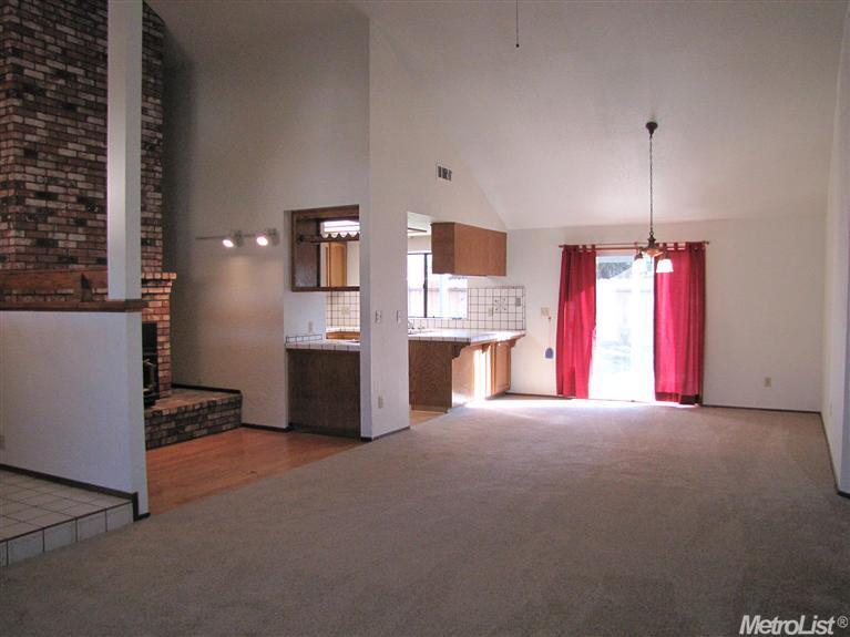 1008 Bordeaux Dr, Modesto, CA 95351 photo 3