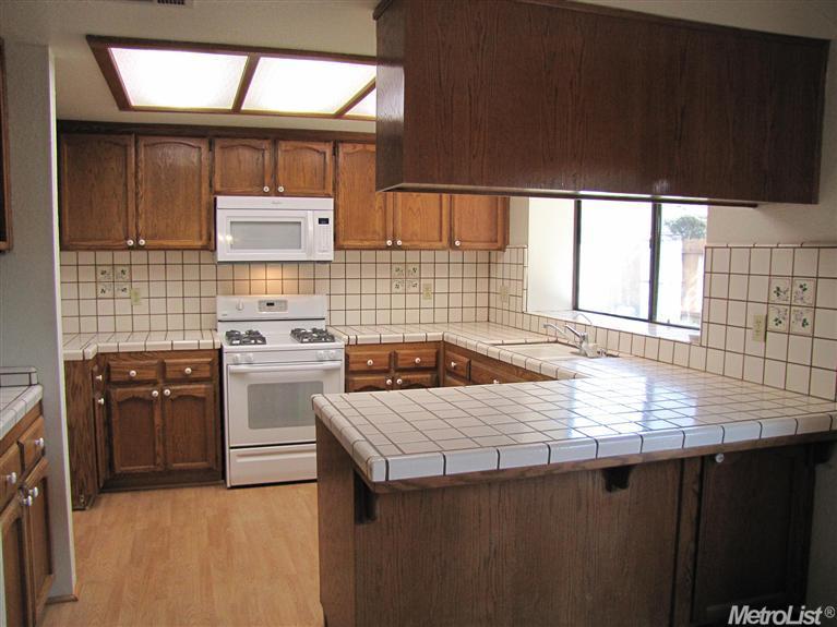 1008 Bordeaux Dr, Modesto, CA 95351 photo 6