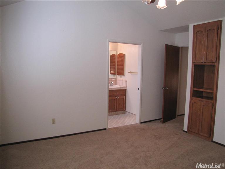 1008 Bordeaux Dr, Modesto, CA 95351 photo 15