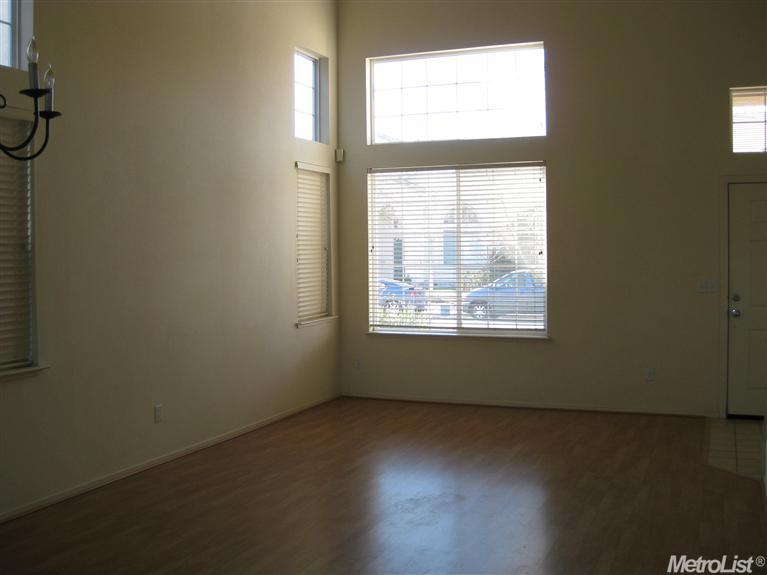 1190 King Loop, Tracy, CA 95377 photo 4
