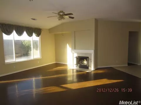 979 Maggiore Ln, Manteca, CA 95337 photo 4