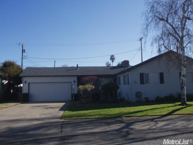 616 Depauli St, Lodi, CA 95240 photo 2