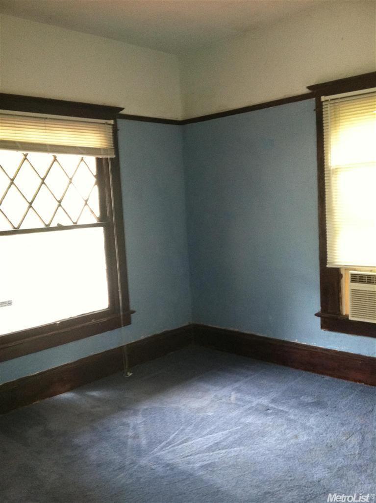 236 Kelley St, Modesto, CA 95354 photo 2