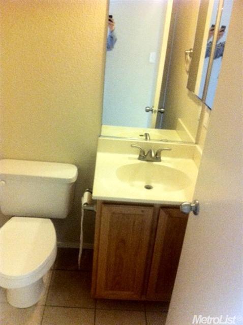 565 Lincoln Ave #e, Modesto, CA 95354 photo 9