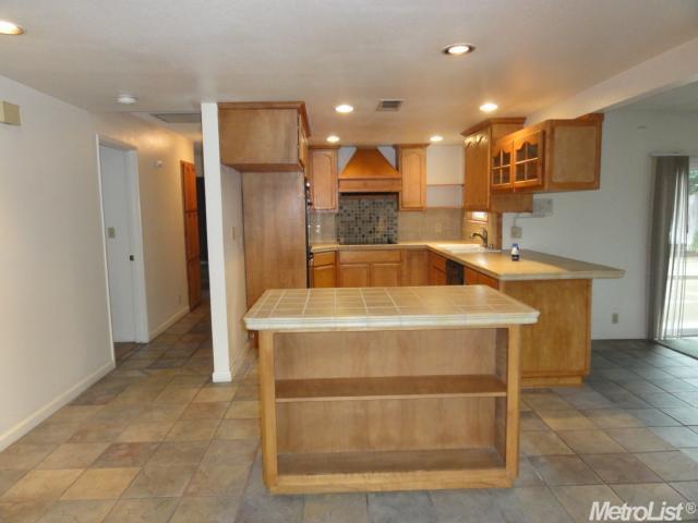 3086 Sharon Ct, Merced, CA 95340 photo 4