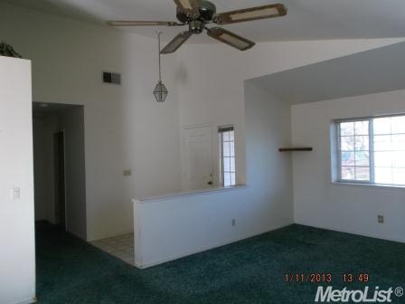 1002 Suffolk Ct, Winters, CA 95694 photo 2