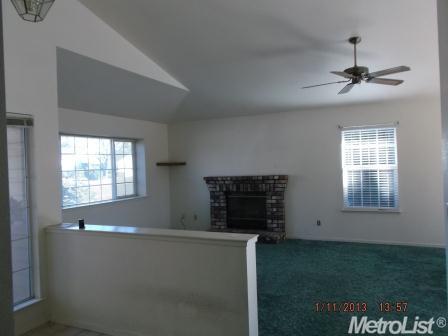 1002 Suffolk Ct, Winters, CA 95694 photo 3