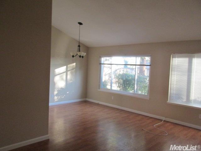 950 Pebble Way, Manteca, CA 95336 photo 5