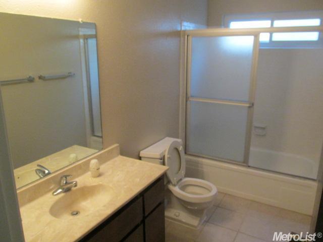 950 Pebble Way, Manteca, CA 95336 photo 8