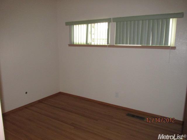 4329 Jan Dr, Carmichael, CA 95608 photo 9