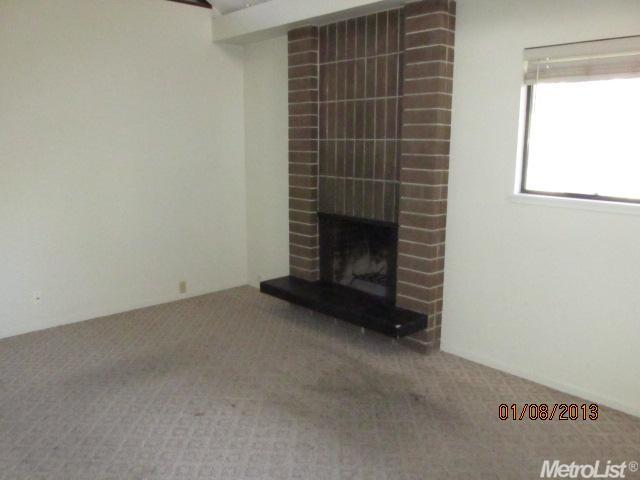 4703 Good Ct, Carmichael, CA 95608 photo 2