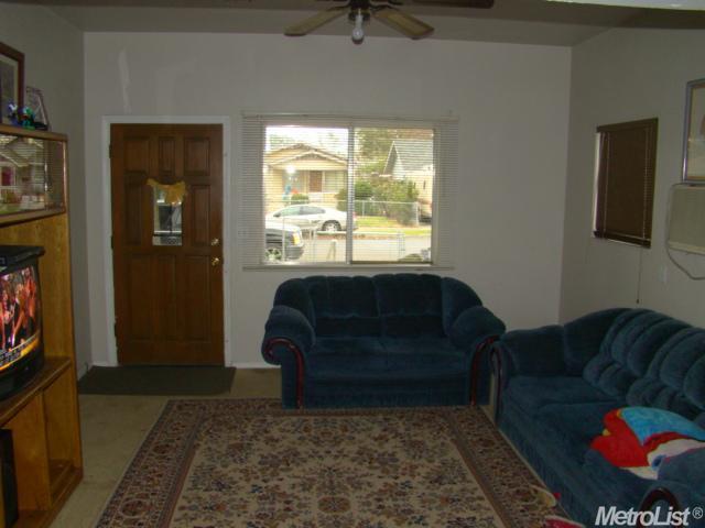 407 Leon Ave, Modesto, CA 95351 photo 7