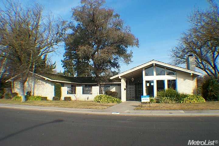 601 Northgate Dr, Modesto, CA 95350 photo 1