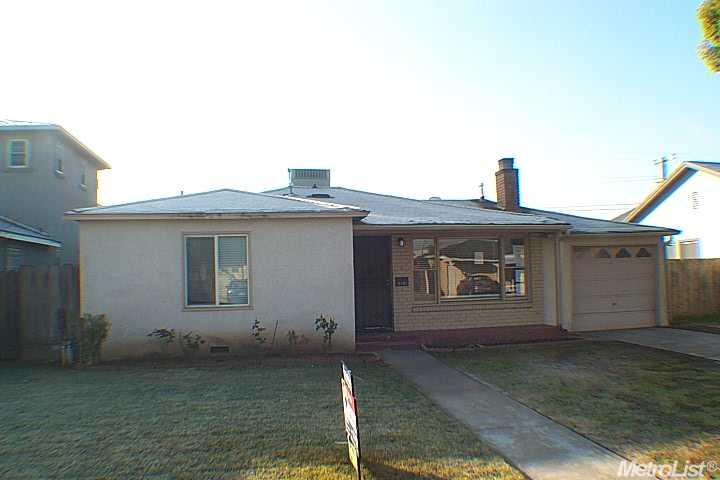 524 Fir St, Manteca, CA 95336 photo 1